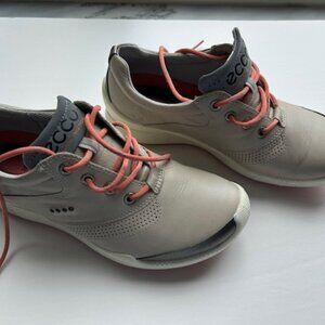 Ecco Women’s Golf Shoe size 7.5